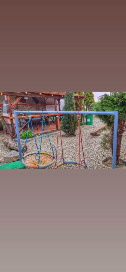 La Nuc O Camera Săcele Exteriér fotografie