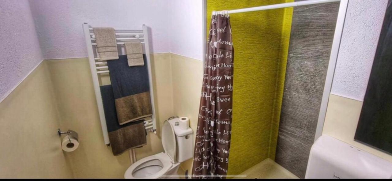 La Nuc O Camera Săcele Exteriér fotografie